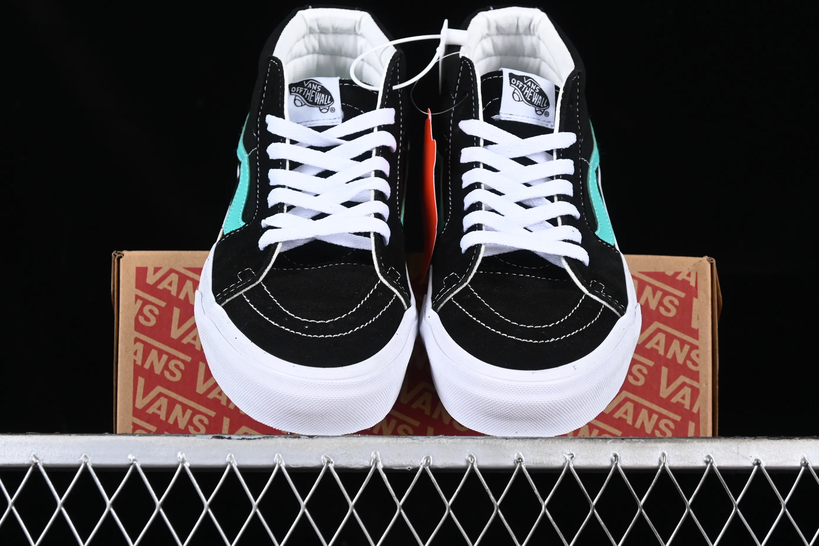All categories Vans Vans series Vans Mid Vans SK8-Mid candy green/black green Vans official side striped mid-top canvas shoes VN0A3WM34FV